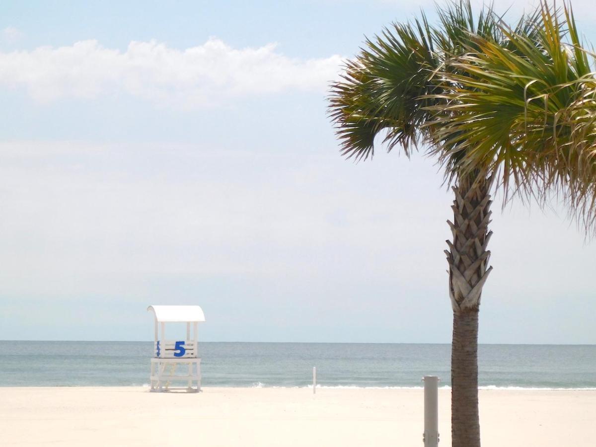 Budget Friendly Condo Perfect For A Romantic Getaway Within Walking Distance To The Beach! Gulf Shores Exterior foto